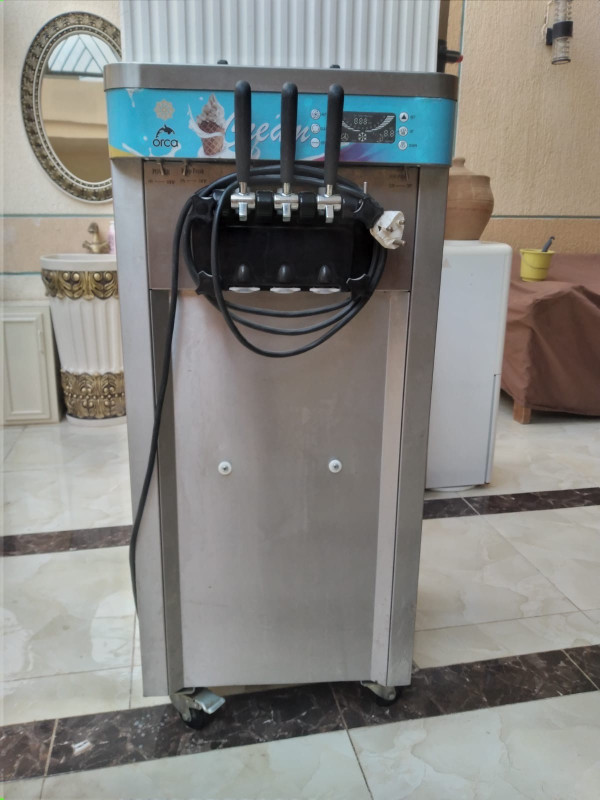 آلة الايس كريم
