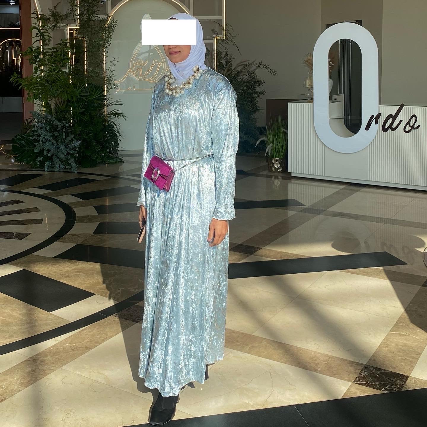 ازرق فاتح ve