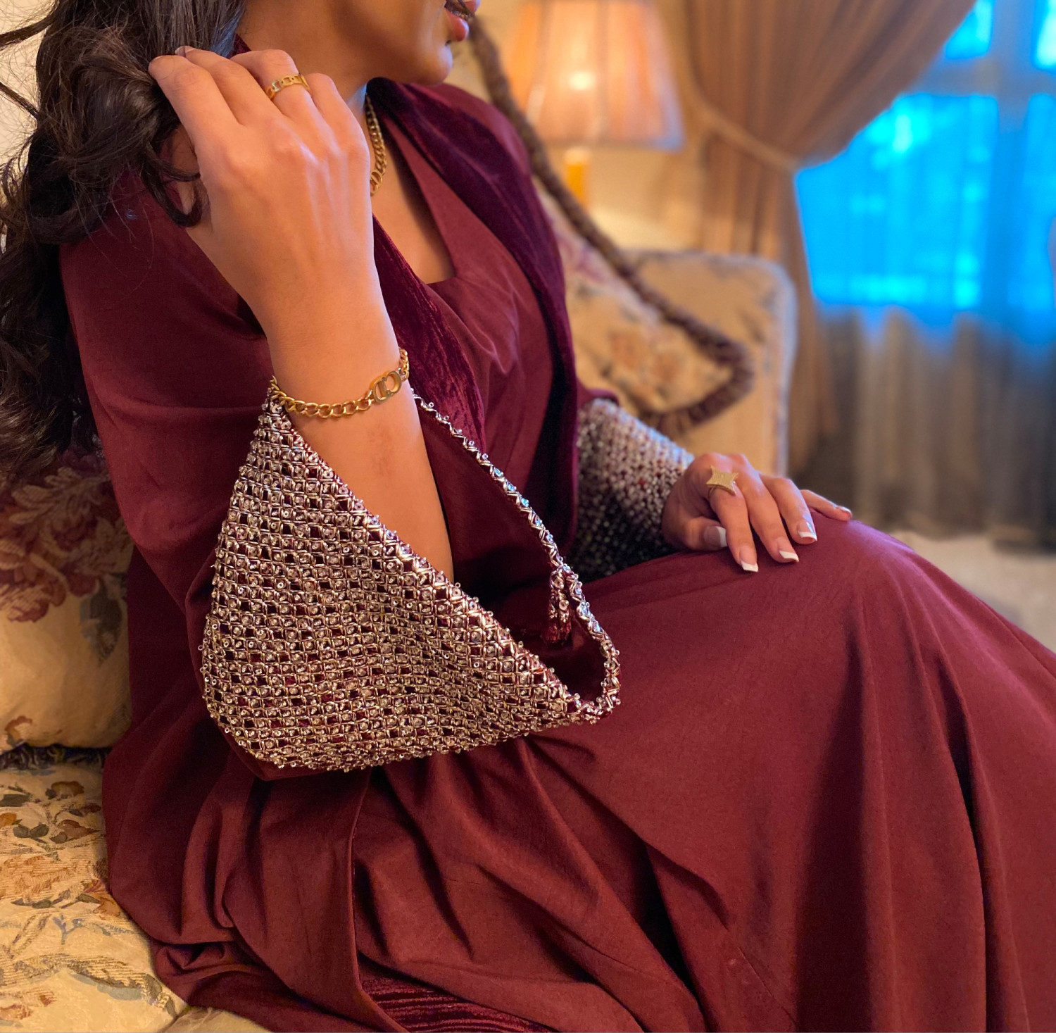 دراعة عنابية